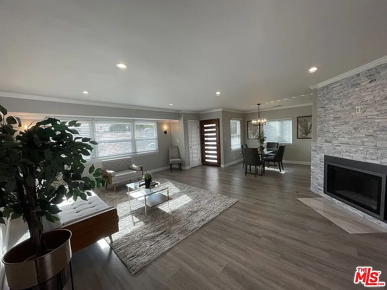 4439 Don Zarembo Dr — Photo 7