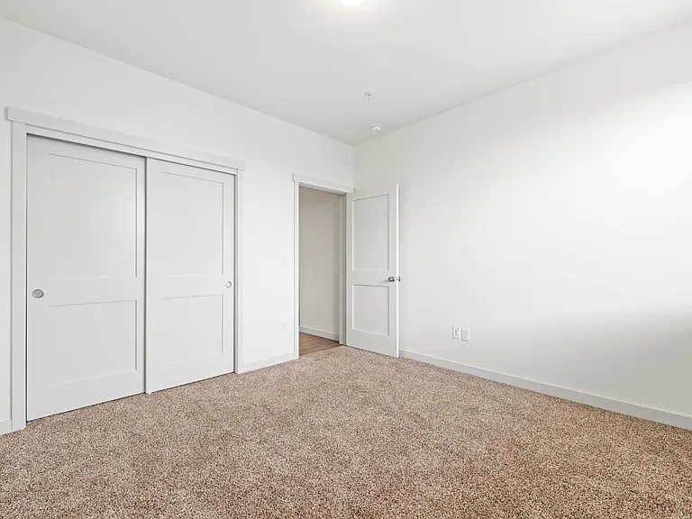 Columbia River Walk Apartments — Photo 133