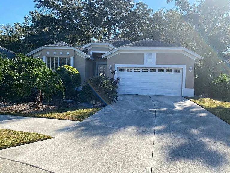 60 Arbor Oaks Dr — Photo 1