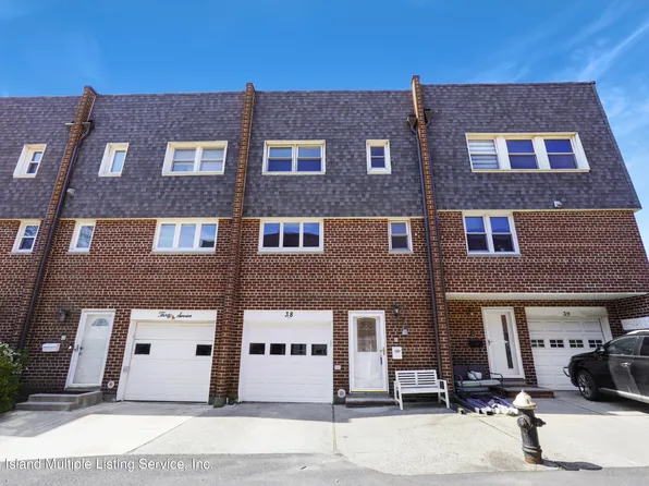 38 Yacht Club Cove St, Staten Island, NY 10308