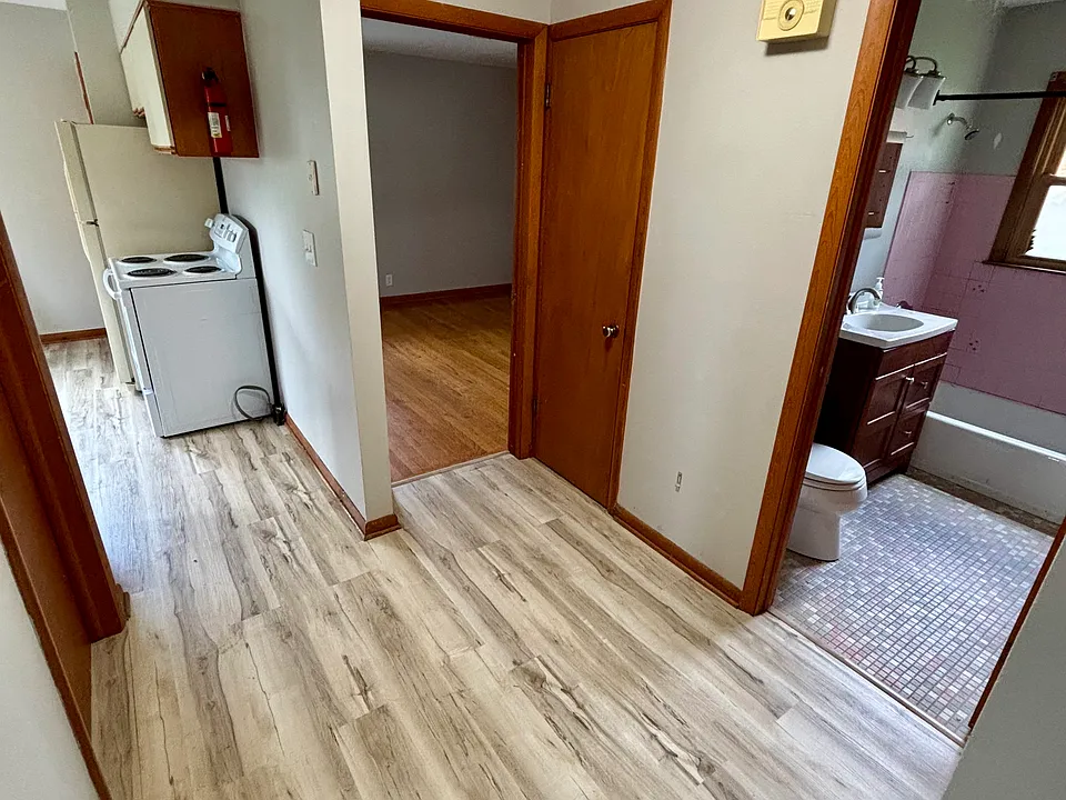 Entry from side door