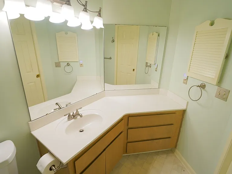 4424 Stratfordshire Ct — Photo 14