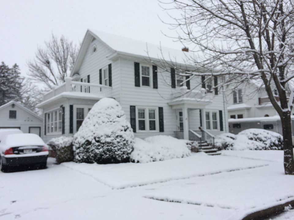 2nd image of 302 Lincoln Ave