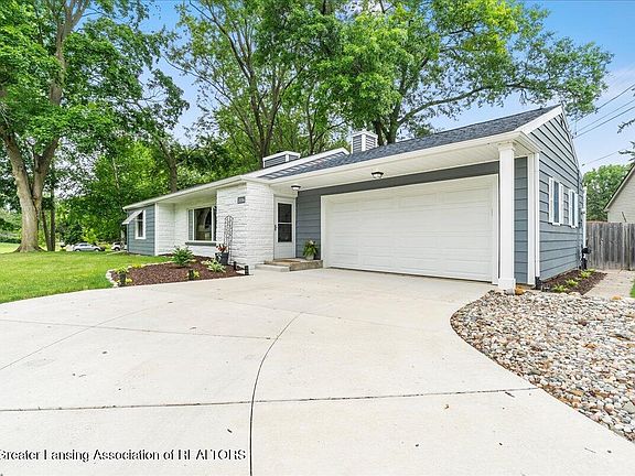 4th image of 2176 Iroquois Rd
