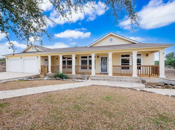 1110 Oakwood Loop, San Marcos, TX 78666