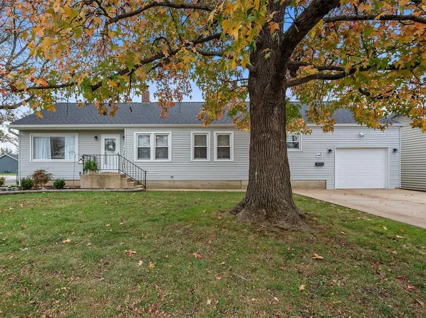 1402 W Saint Louis St, Pacific, MO 63069