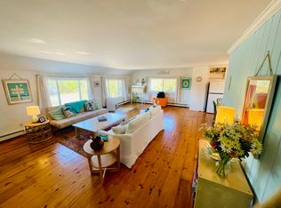 6 Cricket Path, Remsenburg, NY 11960