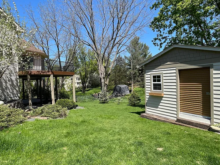 640 S Park Ct — Photo 36