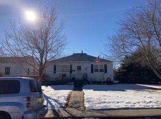 1855 P St, Gering, NE 69341