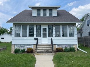 209 W Jefferson St, Spring Valley, MN 55975