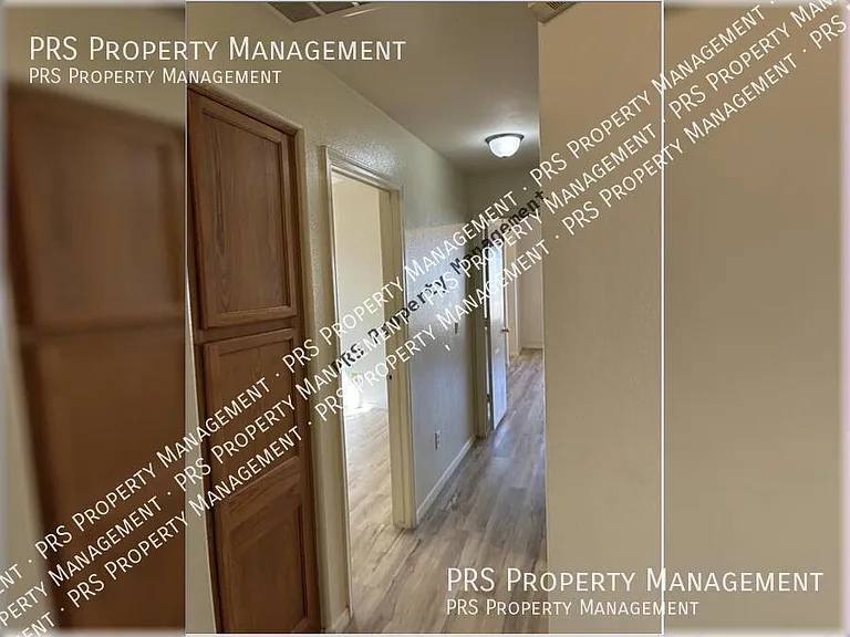 1744 E Robin Ln — Photo 9