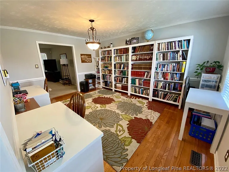 3705 Lockerbie Ct — Photo 10