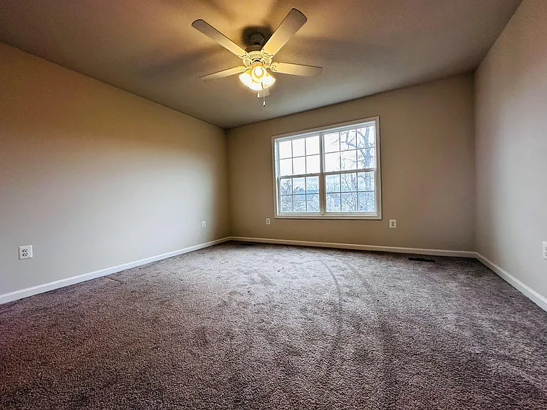 273 Willowshire Ct — Photo 16