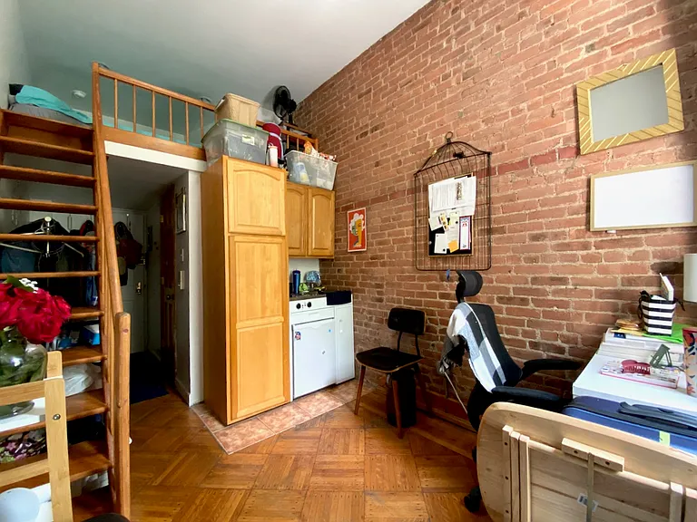 43 W 69th St #2C — Photo 7