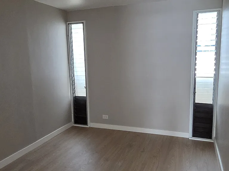 910 Ahana St #402 — Photo 7