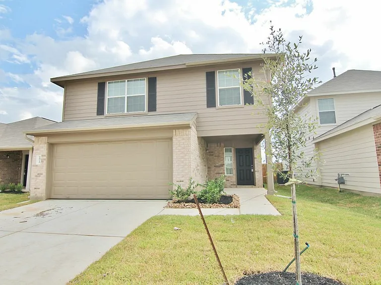 18915 Venito Dr — Photo 3