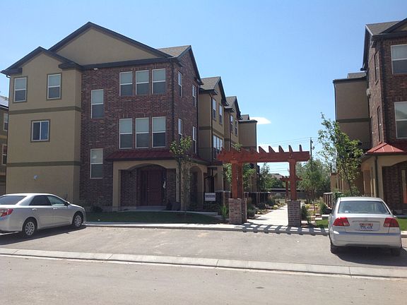 2nd image of 758 W Kirkbride Ave S