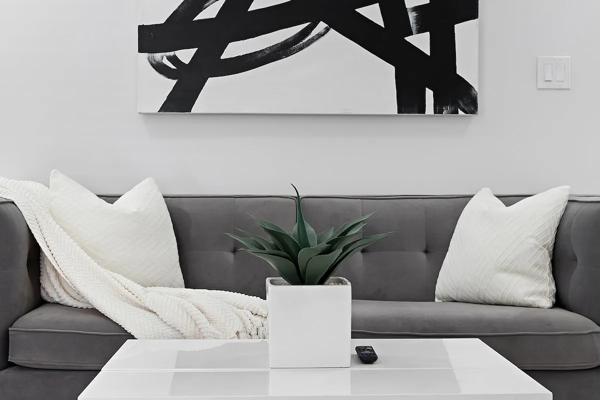 2 bed, $3,420 — Photo 3
