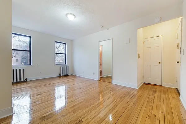 Rented by Revona Properties | media 1