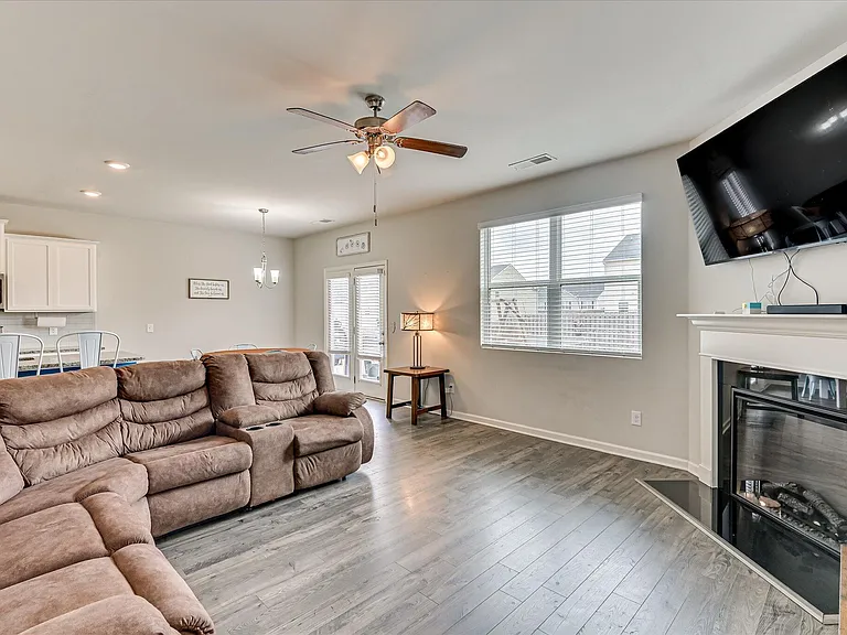 3052 Pepperhill Dr — Photo 10