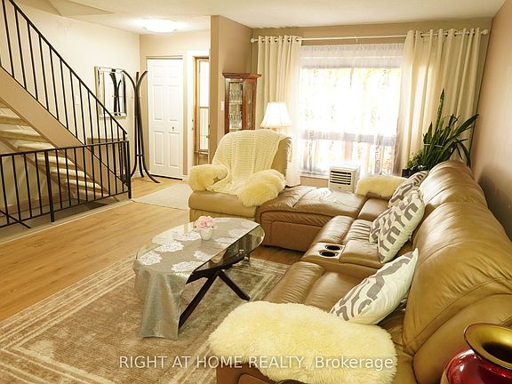 3rd image of 84 Monmore Rd #36
