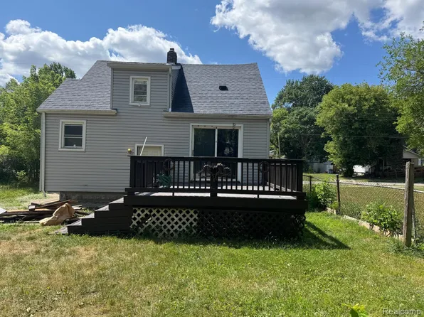 2216 Arlington Ave, Flint, MI 48506