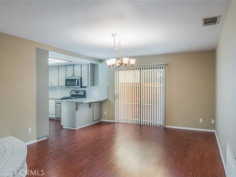 925 Diane Way — Photo 10