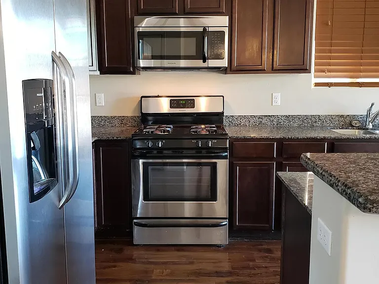 2714 N Checkerspot Dr — Photo 4