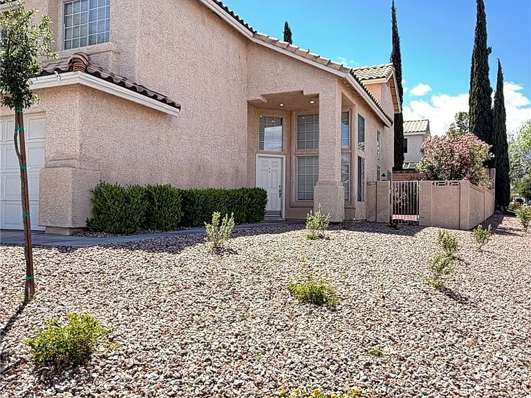 2437 Twin Flower Cir — Photo 3