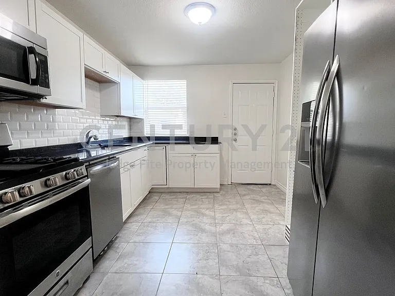 1903 Dryden Dr — Photo 8