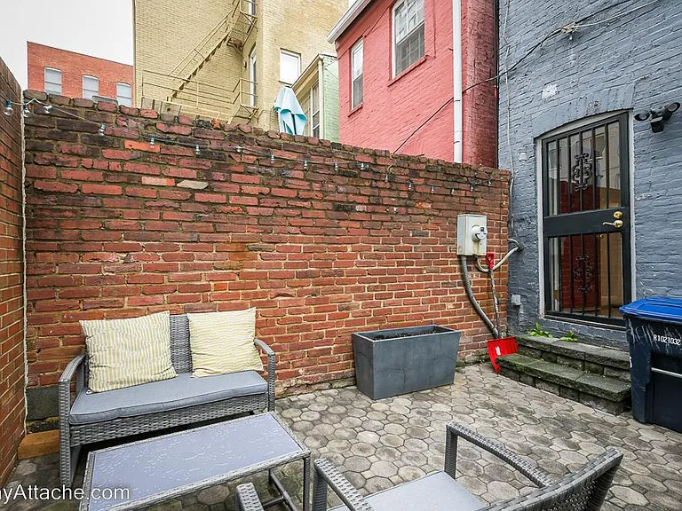 1421 Hopkins St NW — Photo 15