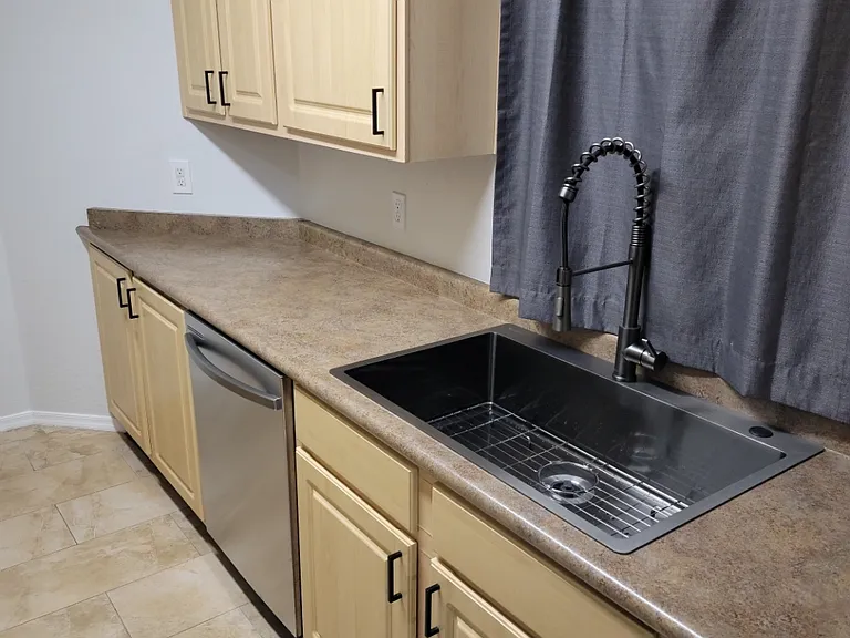 1287 N Alma School Rd #253 — Photo 8