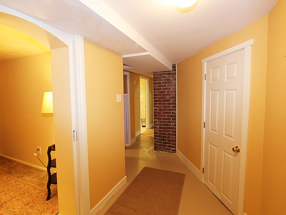 2nd image of 7021 Brooklyn Ave NE