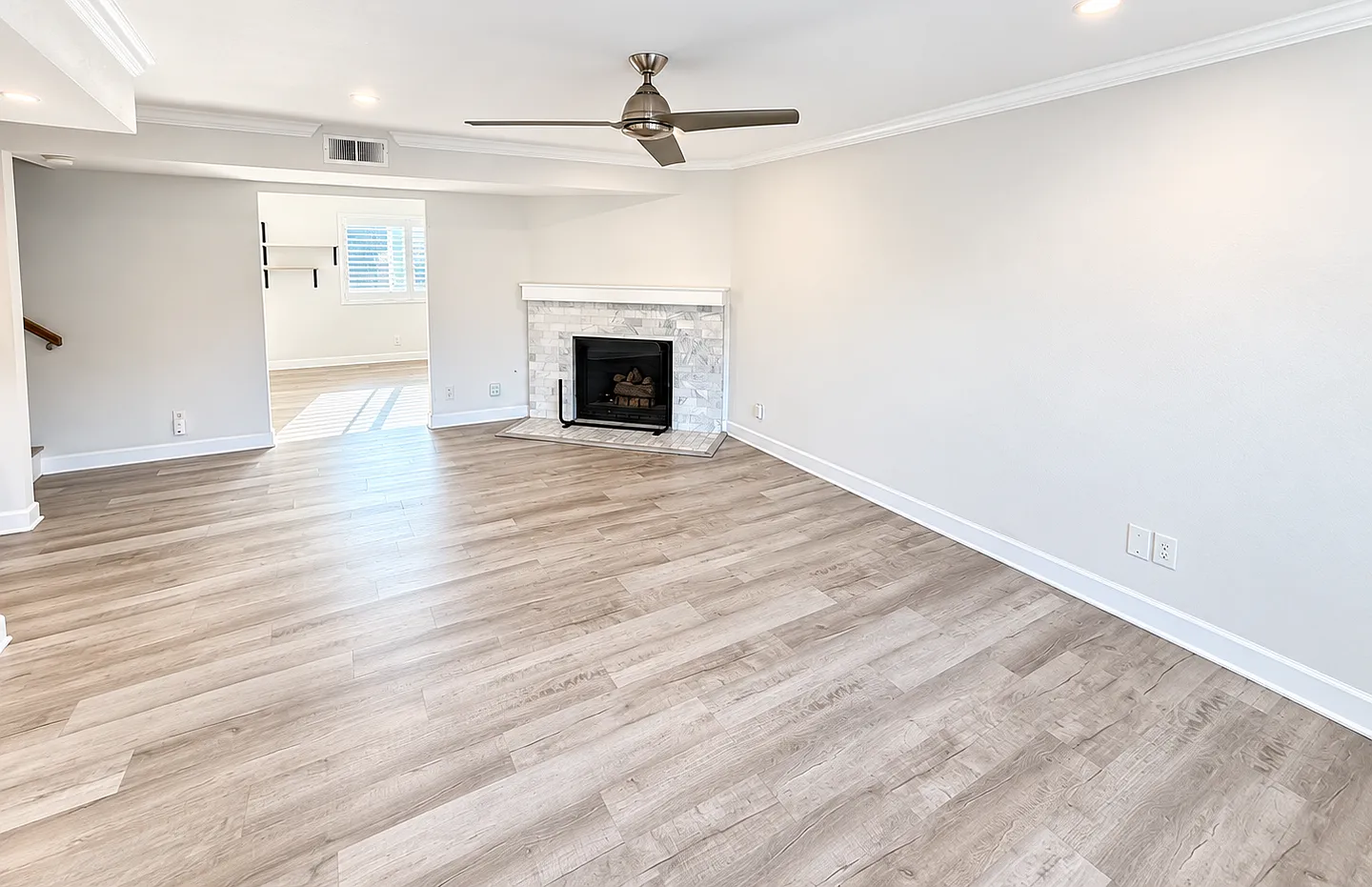 2 story - 2 bedroom 2.5 bath townhouse — Photo 1