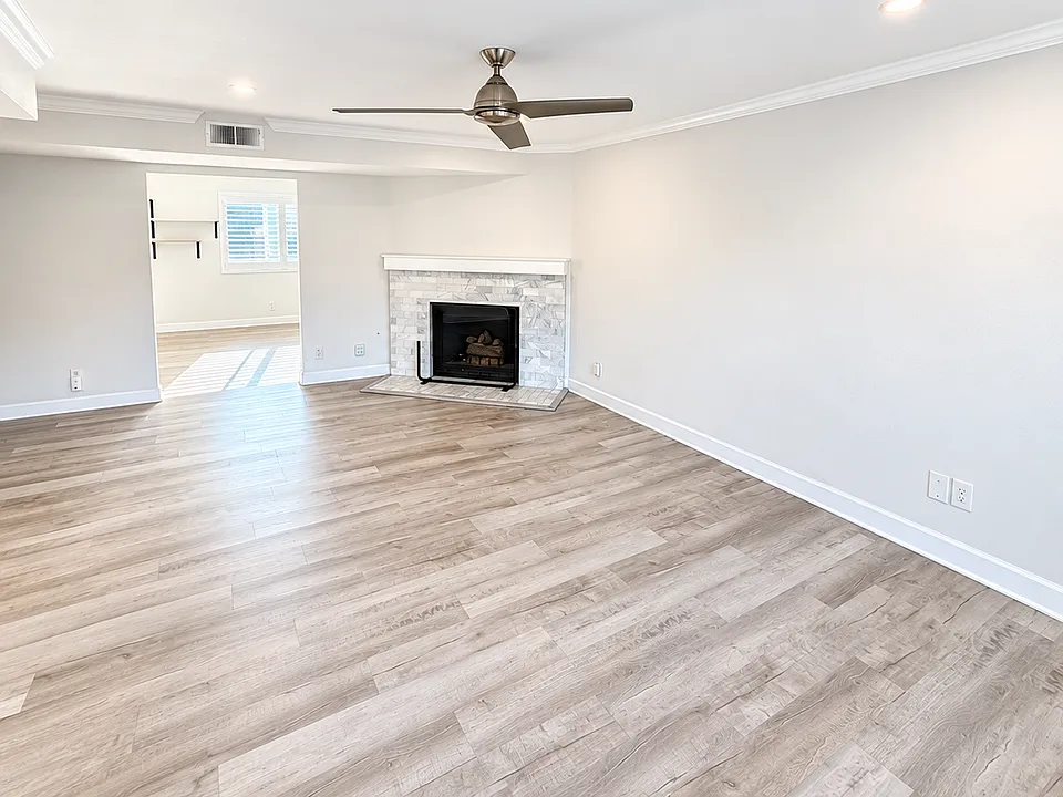 2254 Gaviota Ave #36