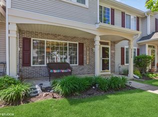 2258 Reflections Dr, Aurora, IL 60502