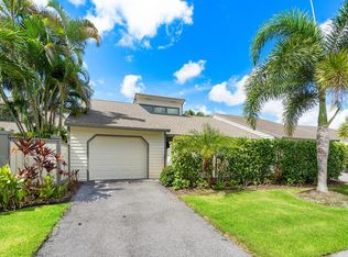 13286 Bedford Mews Ct, Wellington, FL 33414