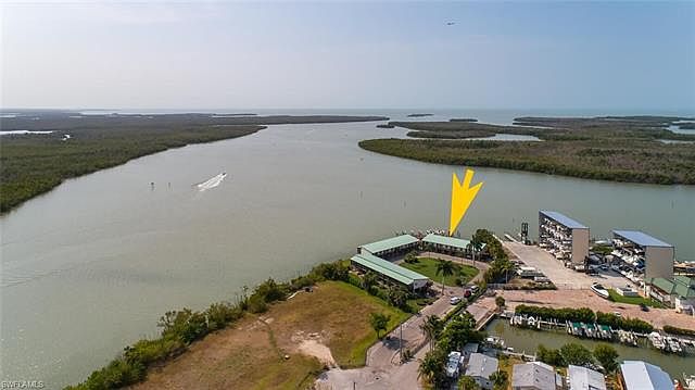 1st image of 611 Palm Dr #J-40