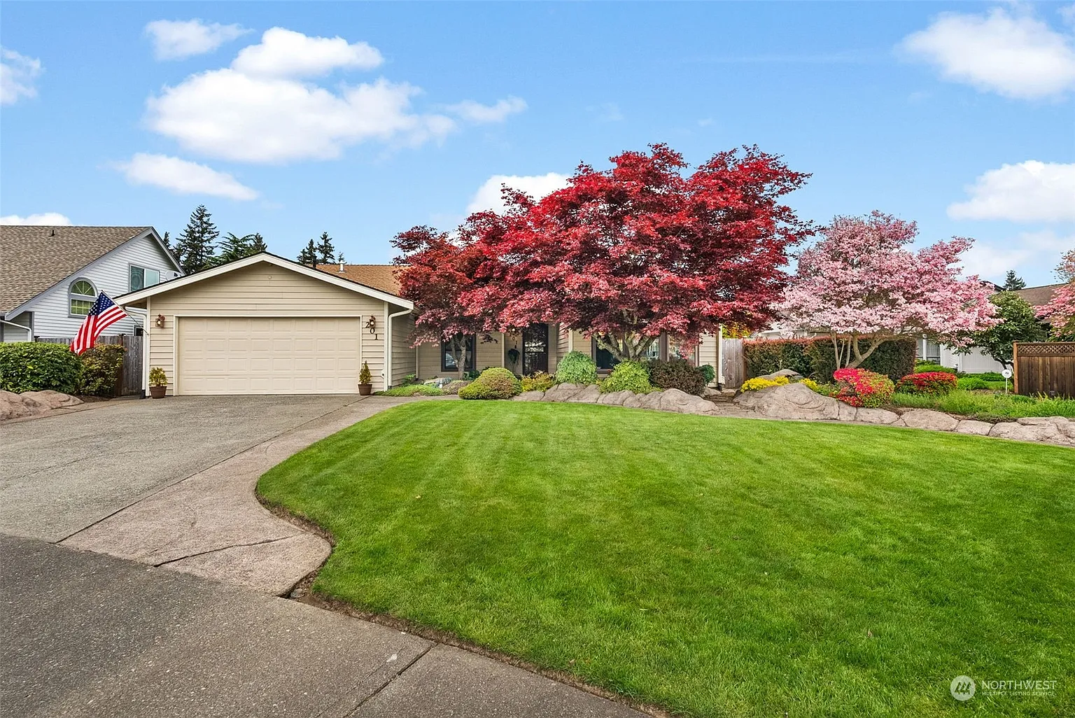 201 McElroy Place photo 1