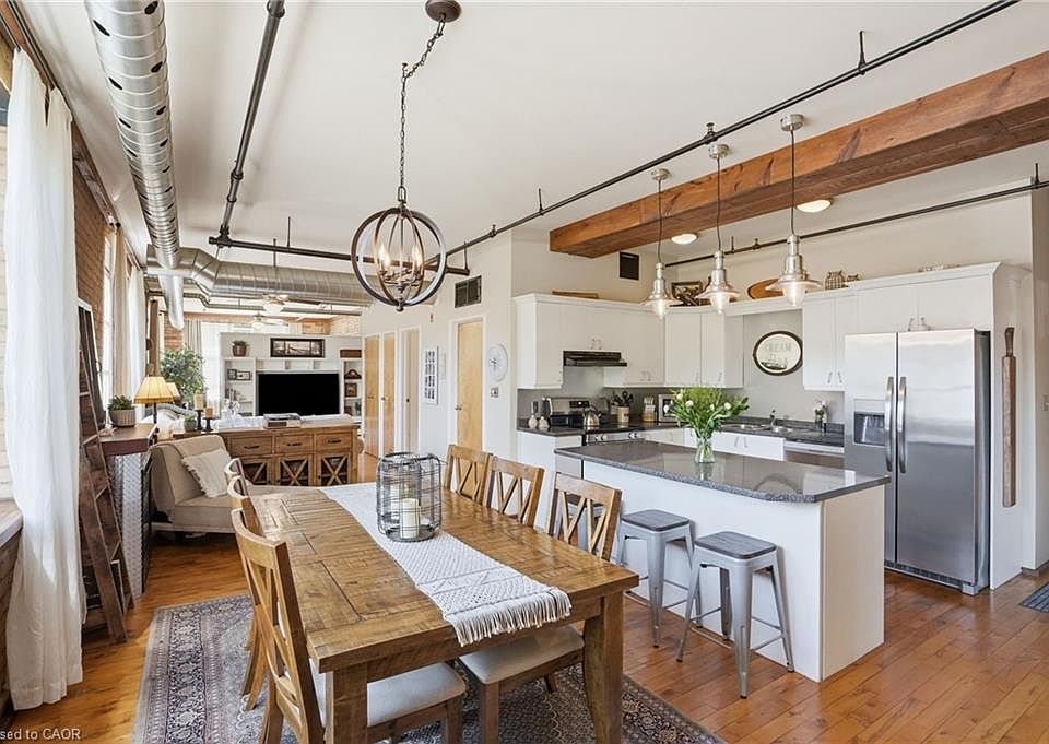 1st image of 36 Margaret St #21