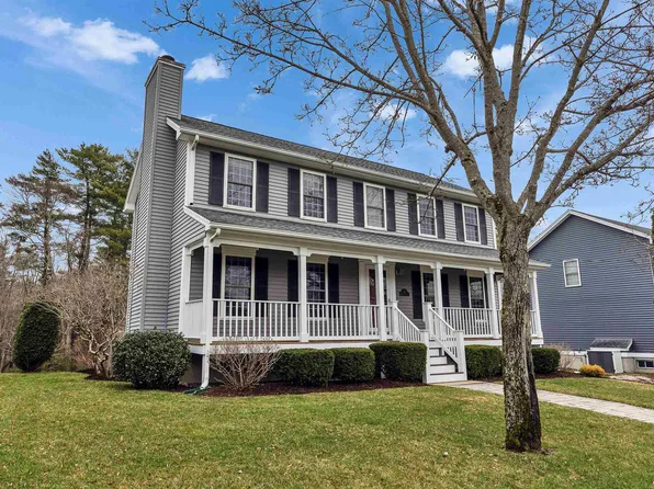 49 Beech Plum Drive, Manchester, NH 03109