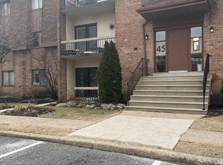 45301 Delaire Landing Rd #301, Philadelphia, PA 19114