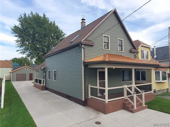 8 Warsaw St, Lackawanna, NY 14218