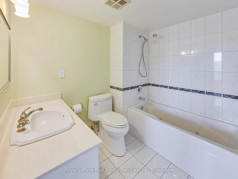 1201 N Shore Blvd E #705 — Photo 18