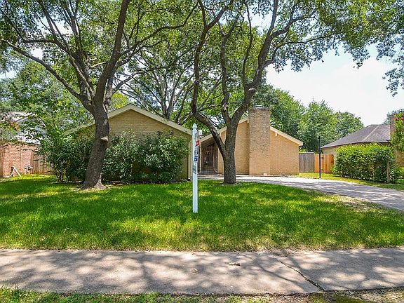 2nd image of 5062 Stanhope Dr