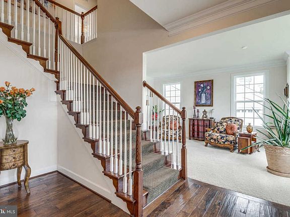 5th image of 22015 Eastcreek Dr
