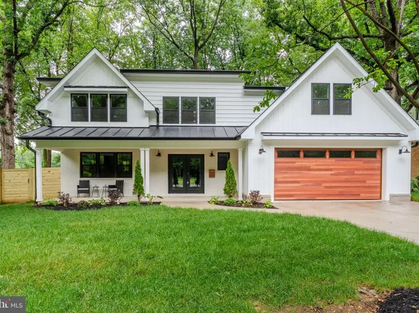 5303 Rolling Rd, Springfield, VA 22151