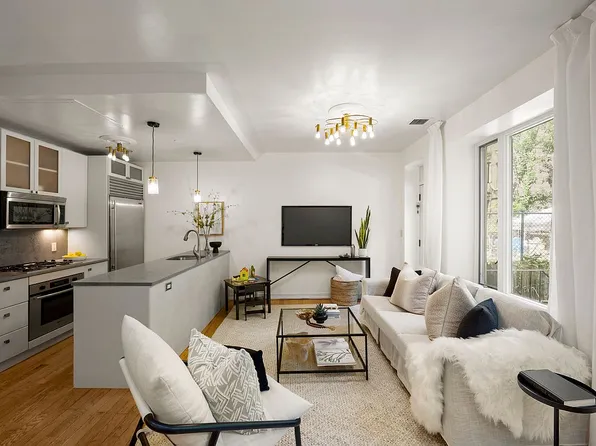 237 E 88th St APT 101, New York, NY 10128