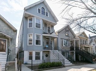 1709 W Barry Ave APT 1, Chicago, IL 60657