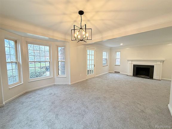 2nd image of 9832 Balfour Rd